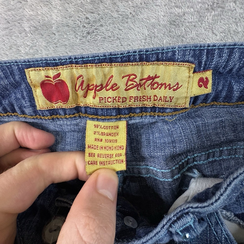 VTG Y2K Apple Bottoms Women's 2 (27x10.25) Blue Rhinestone Bermuda Cutoff Shorts - Picture 3 of 10